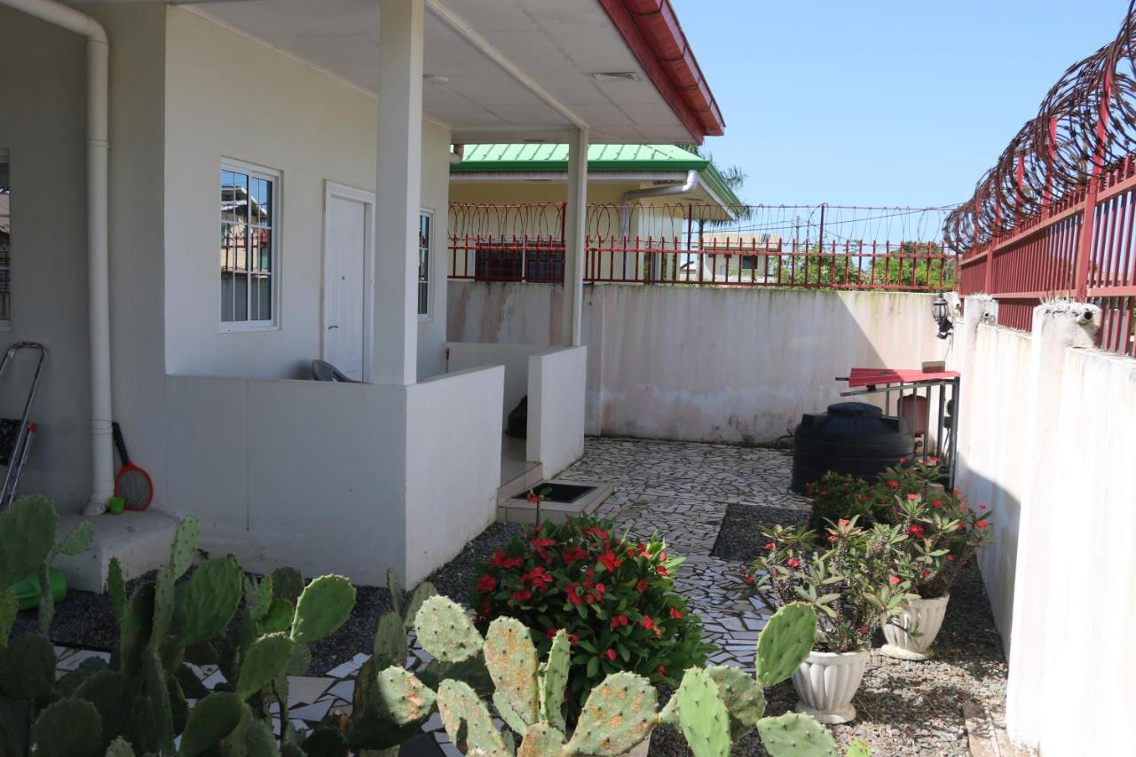 Dubbel Woonhuis Selderiestraat Paramaribo Exterior foto